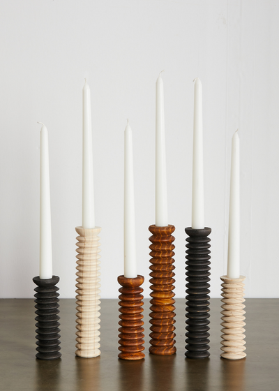 Portavelas Moderno de Madera de Pino en Espiral