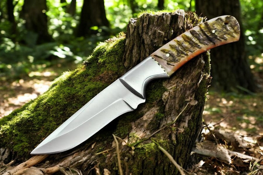 Ultimate D2 Steel Hunting Knife with Exquisite Sheep Horn Handle - Korvel