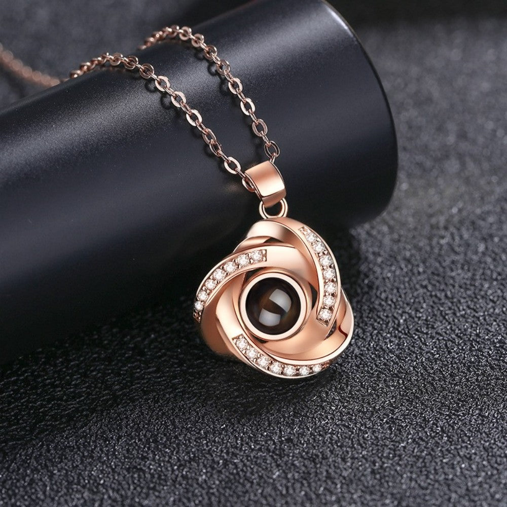 100 languages, I love you. Projection necklace, simple and fashionable, spiral pendant, collarbone chain - Korvel