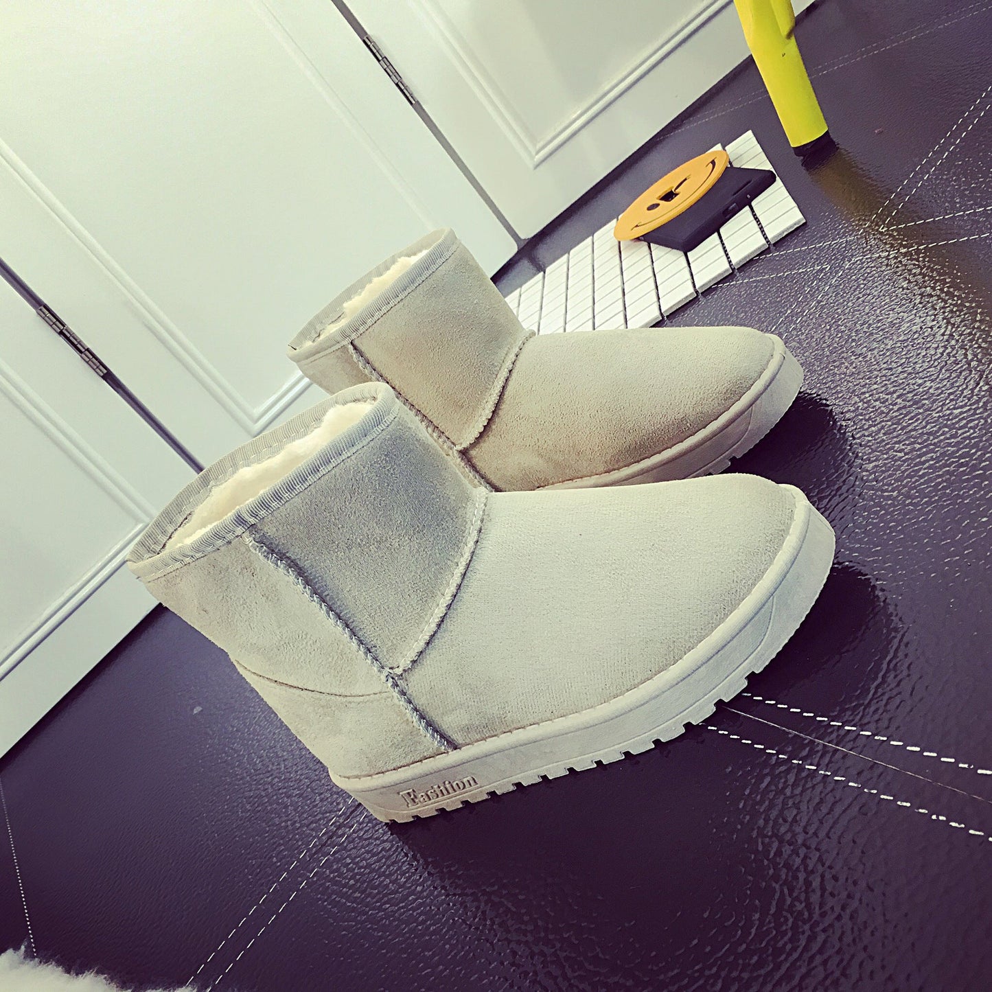 Bottes de neige en fausse fourrure élégantes pour femmes