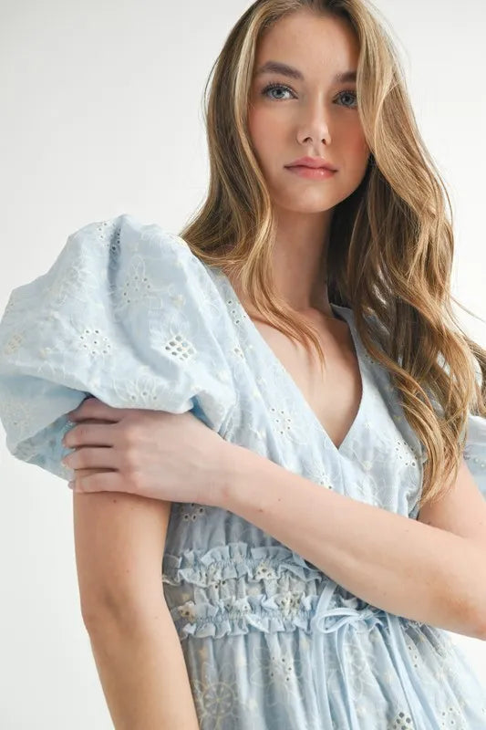 Elegant Eyelet Lace Puff Sleeve Midi Dress for Women