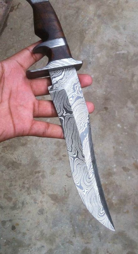 Premium Bowie Knife - Full Tang Damascus Steel Blade, Elegant Rosewood Handle | KBS Knives - Korvel