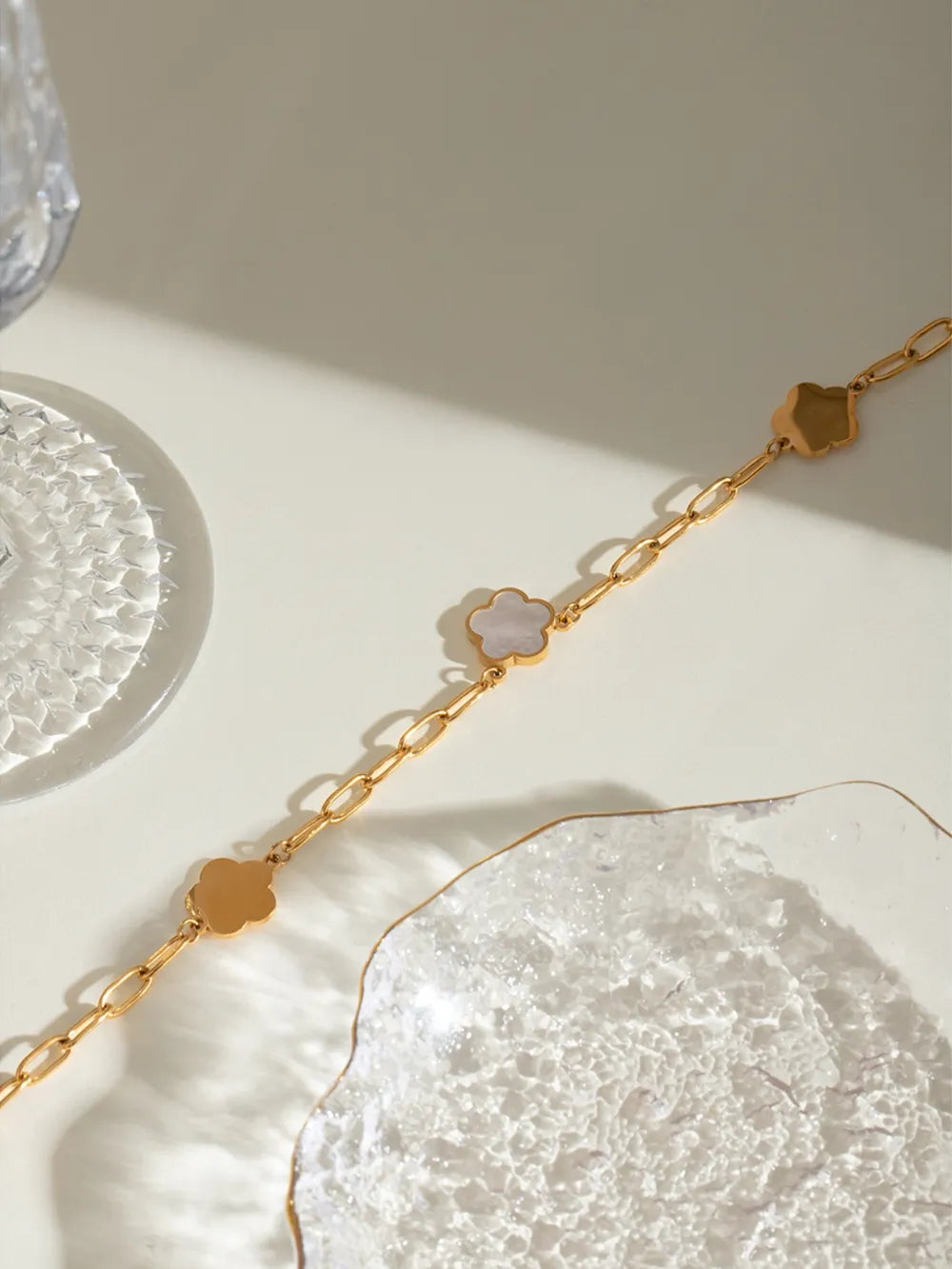 Stainless Steel White Mother-Of-Pearl Flower Necklace - Korvel