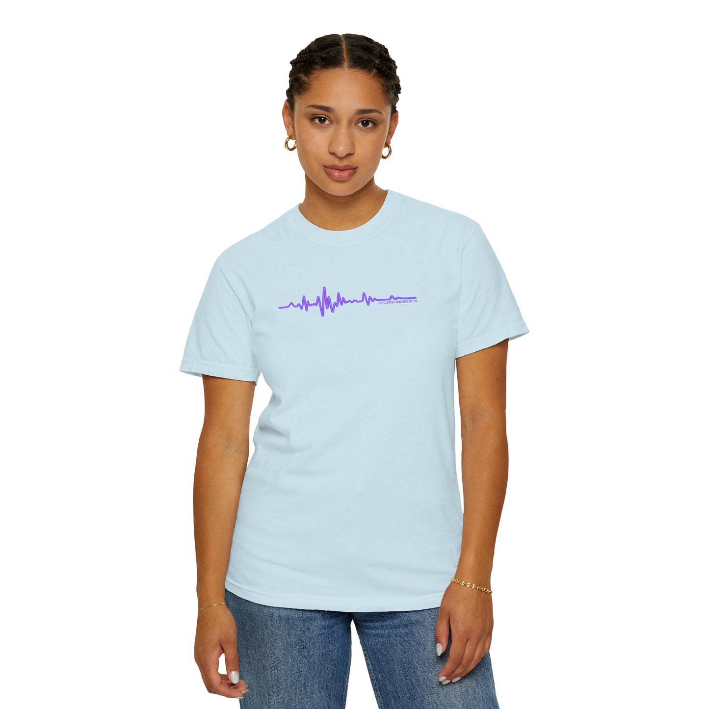 Camiseta Unisex Minimalista de Concienciación sobre la Epilepsia con Onda EEG - Diseño Púrpura