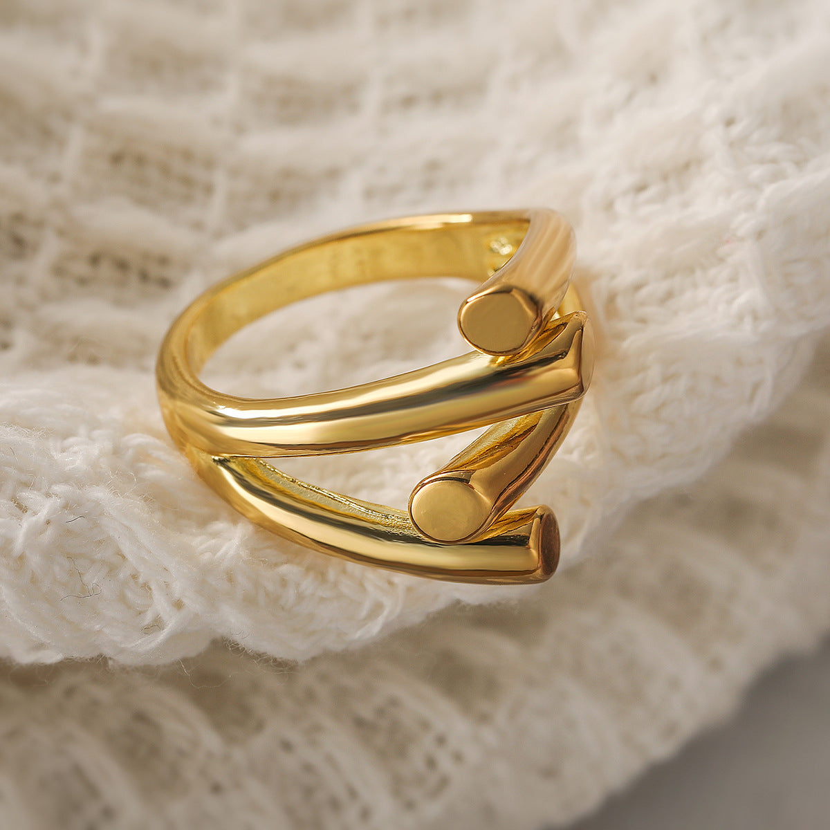 Simple and personalized smooth irregular geometric ring for women niche and versatile ring - Korvel