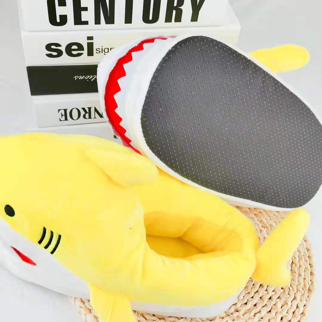 Zapatillas de casa de felpa Warm Shark para mujer