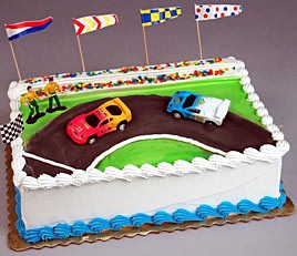 Kit de décoration de gâteau avec des voitures de course