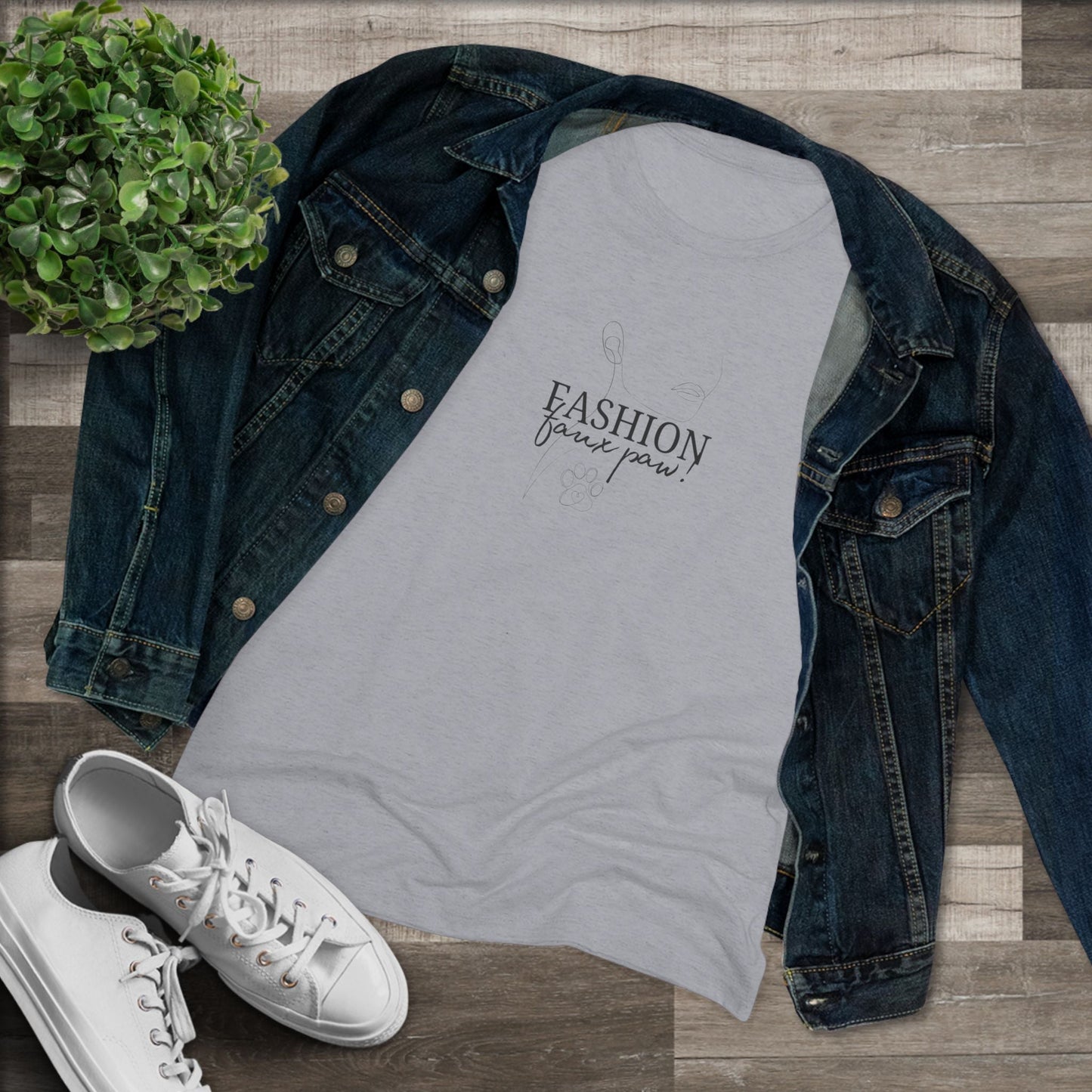 Trendy Women's Triblend T-Shirt - Fashion Faux Paw - Korvel