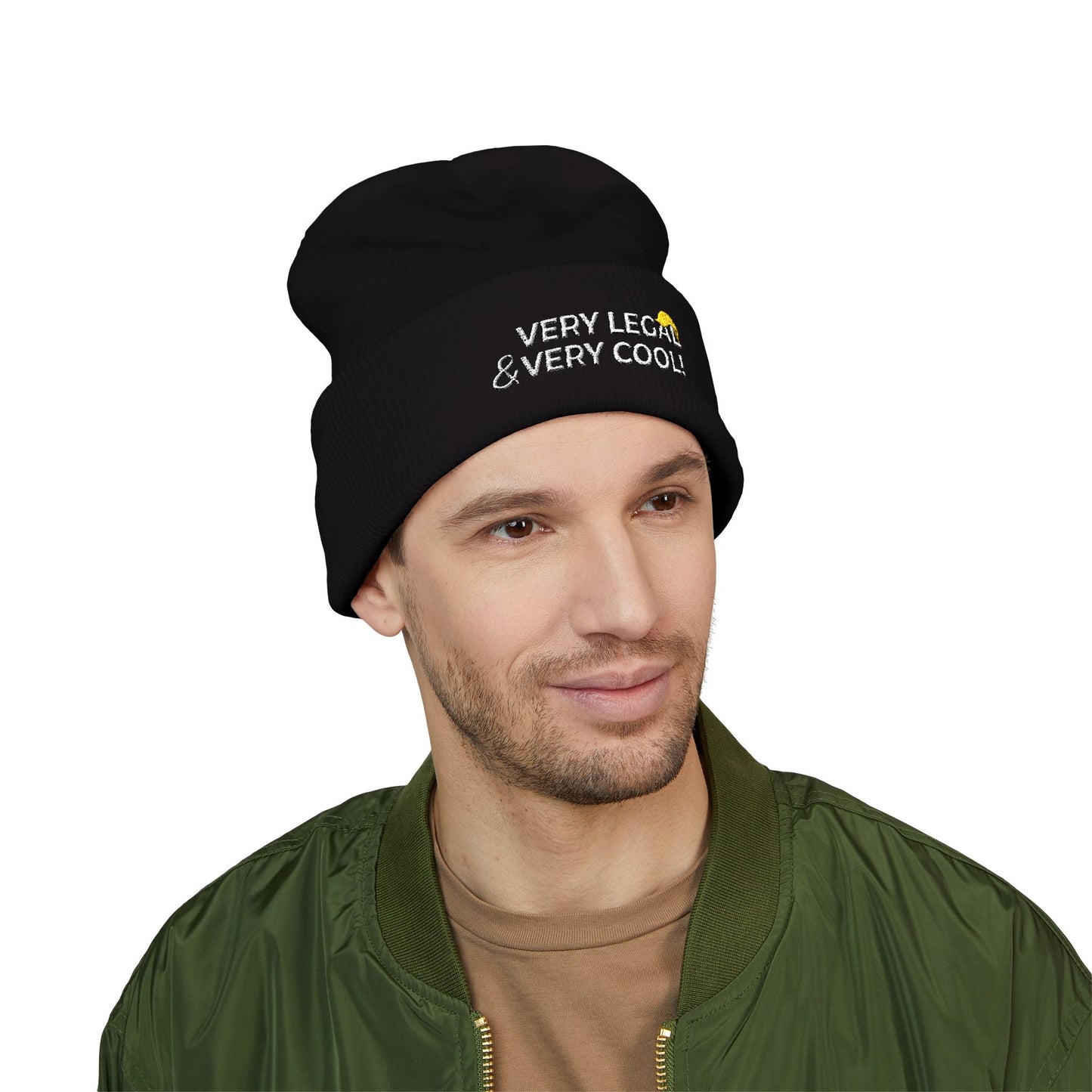 Bonnet tricoté brodé très légal et très cool