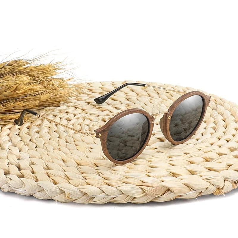 Modern Ultralight Polarized Sunglasses with Wooden Round Frame