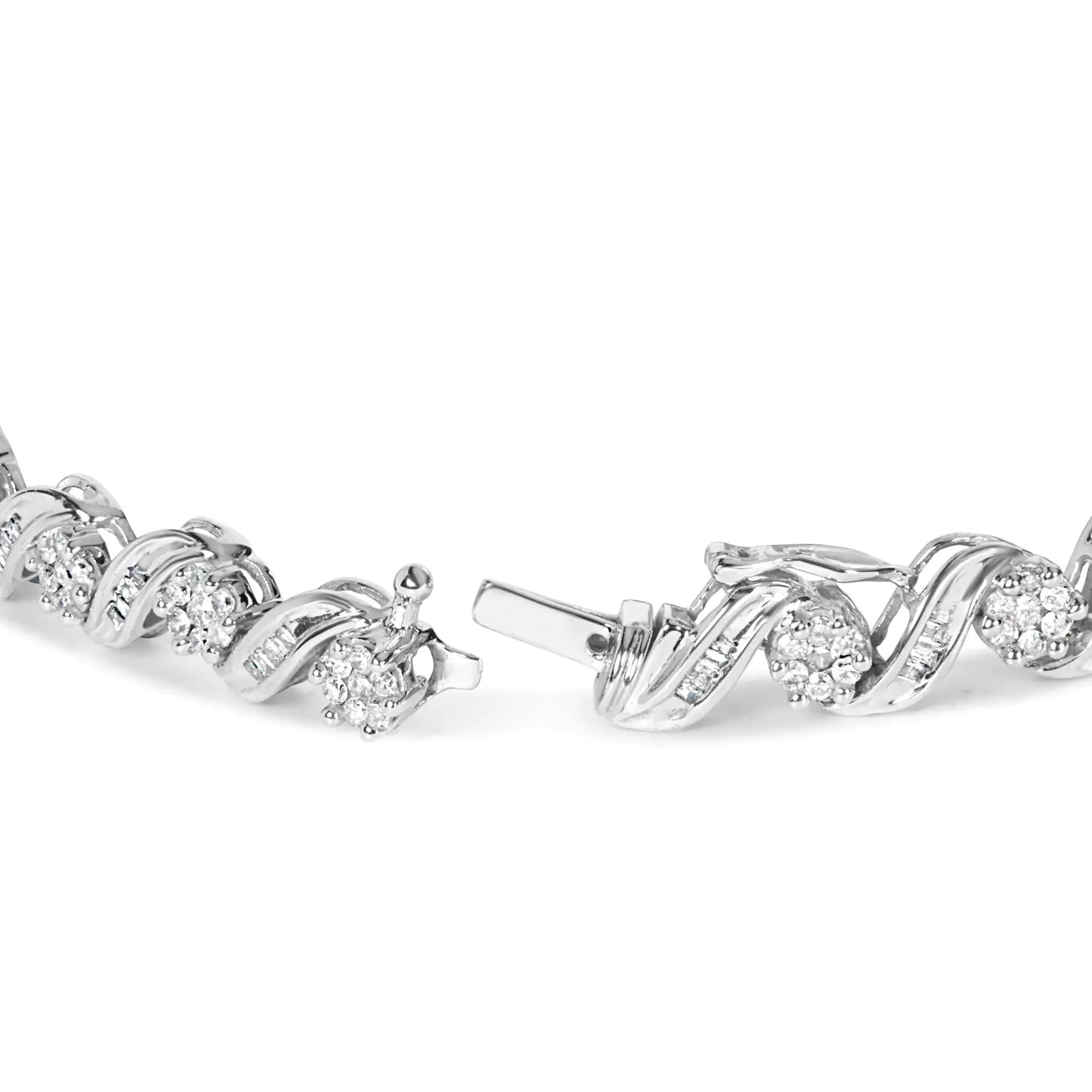 Pulsera de eslabones en espiral con diamantes en cluster de oro blanco de 14K - 2.00 Cttw