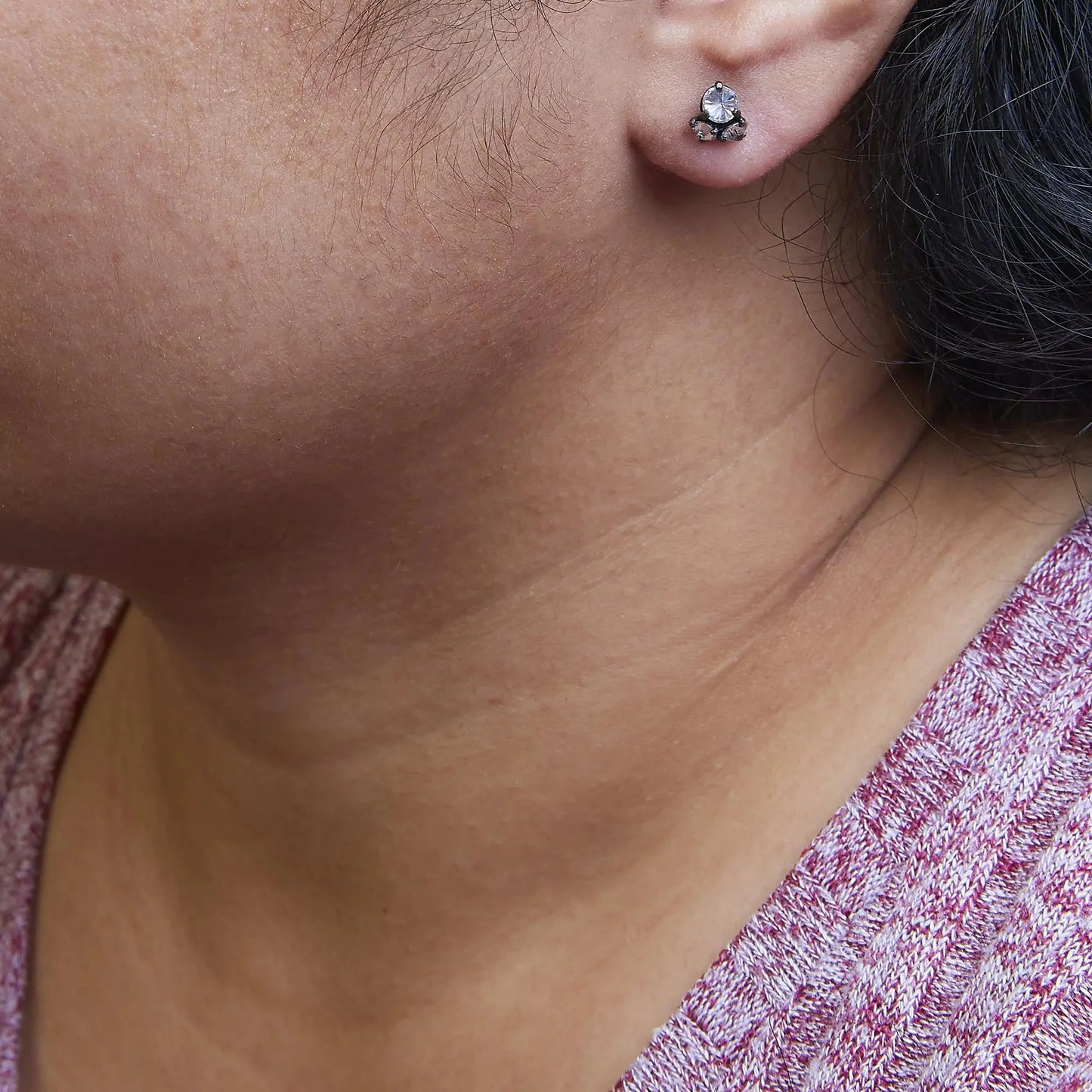 Pendientes de Stud Trio de Diamantes en Oro Amarillo de 14K y Óxido Negro