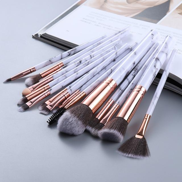 Ensemble de pinceaux Glamour de 15 pièces pour une application de maquillage parfaite