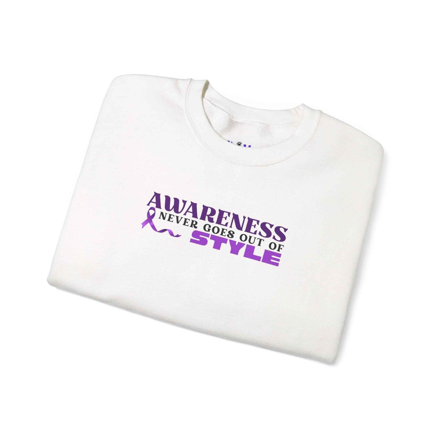 Sudadera Bordada de Conciencia Nunca Pasa de Moda