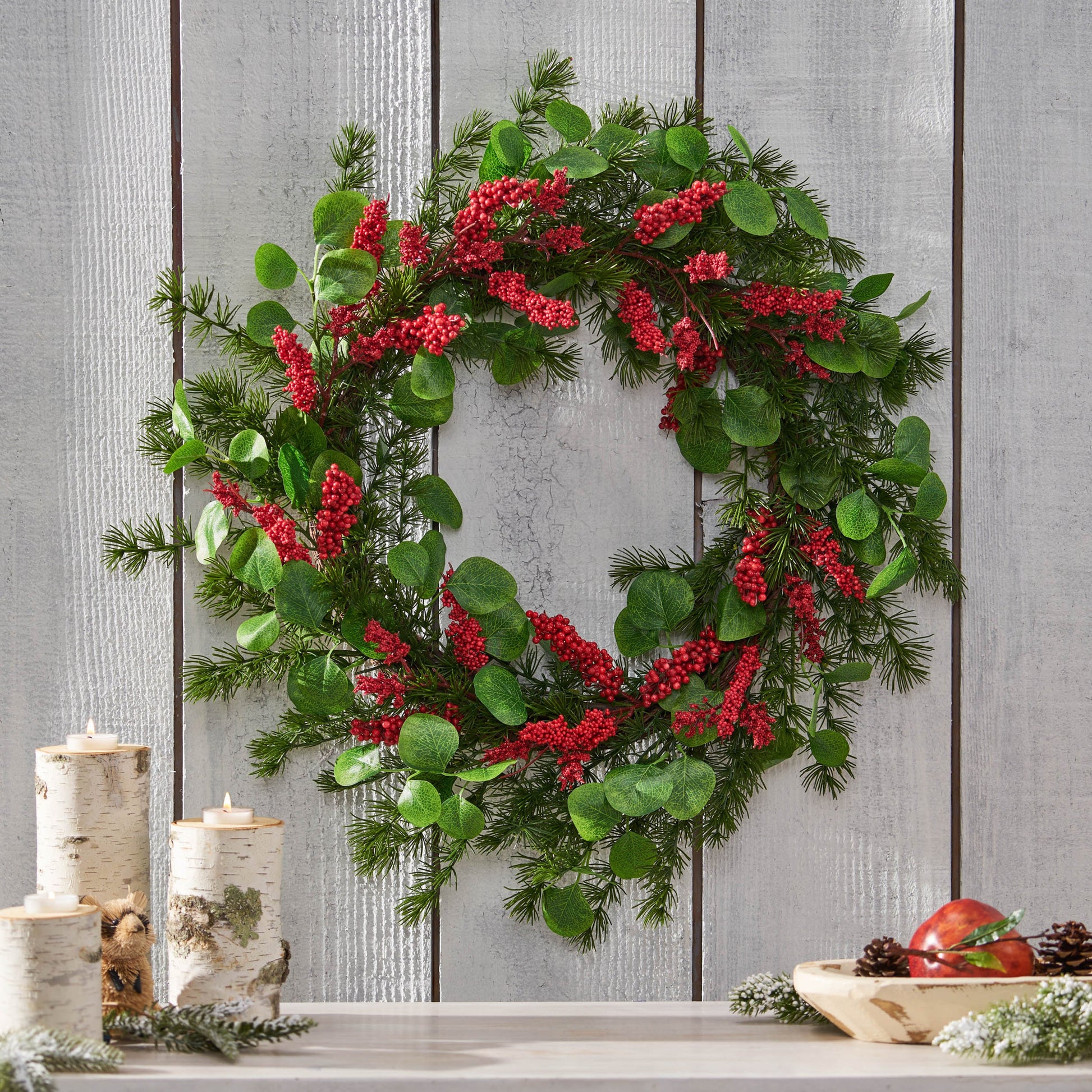25.5" LEAVES/BERRY WREATH - Korvel