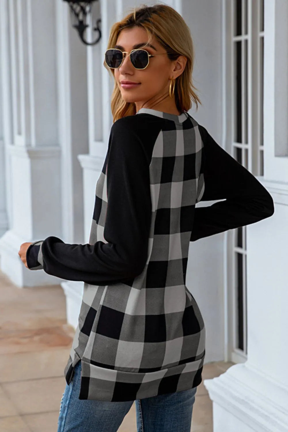 Plaid Round Neck Long Sleeve T-Shirt - Korvel
