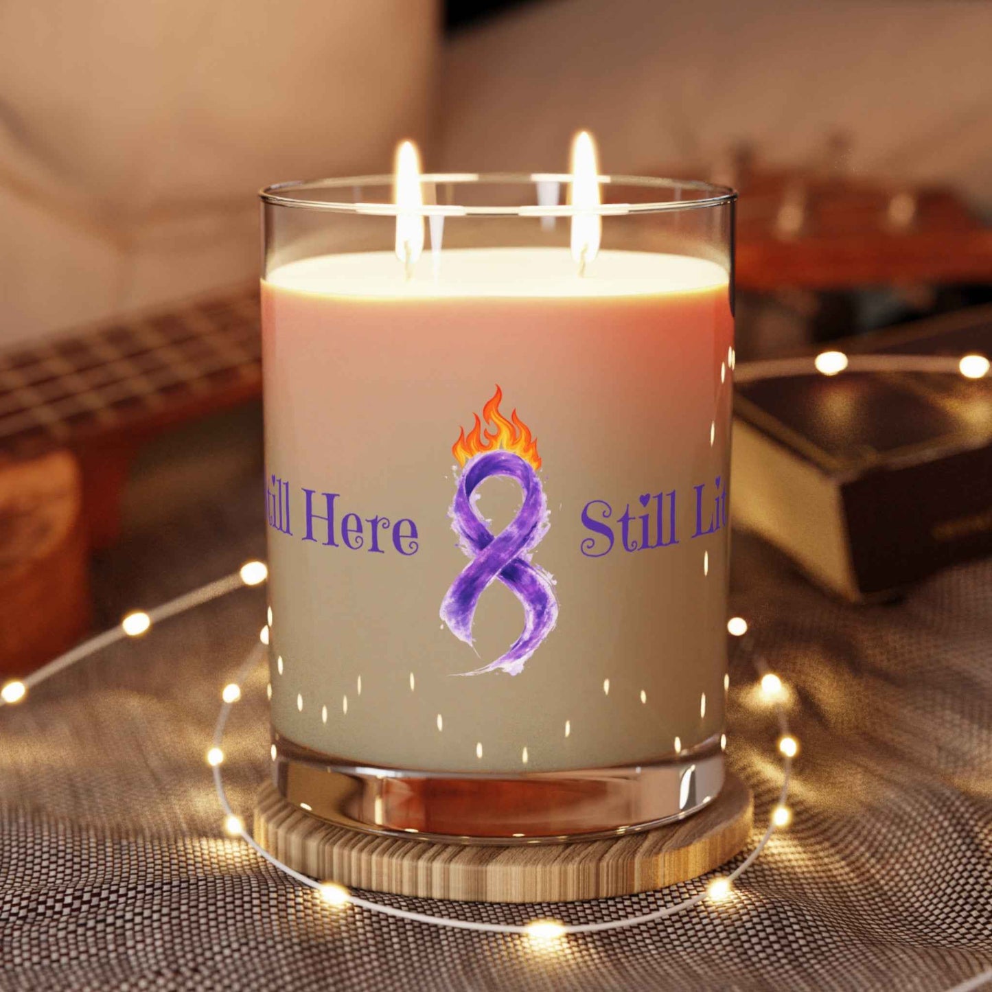 Aquí Seguimos, Aquí Brillando – Vela de Concienciación sobre la Epilepsia (11oz)