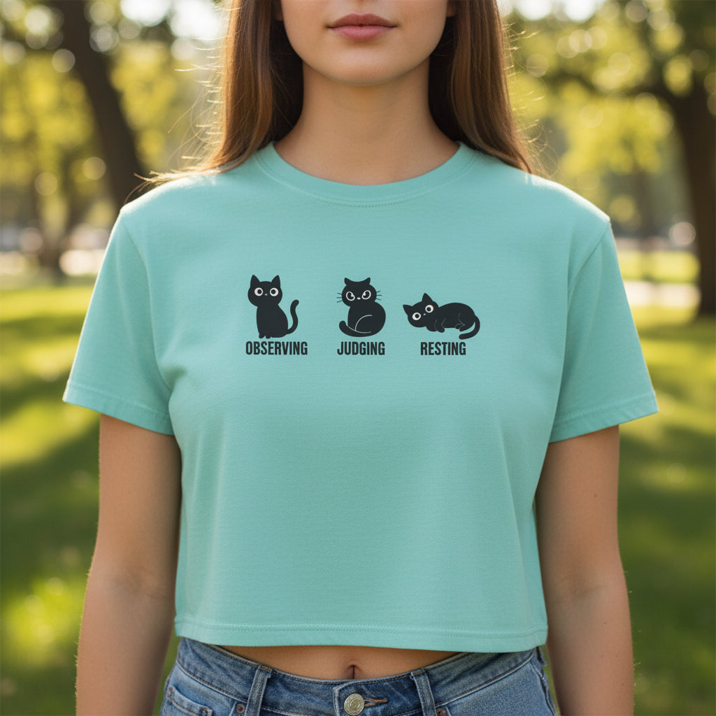 T-shirt Boxy Cropped Chat Observateur Juge Reposant