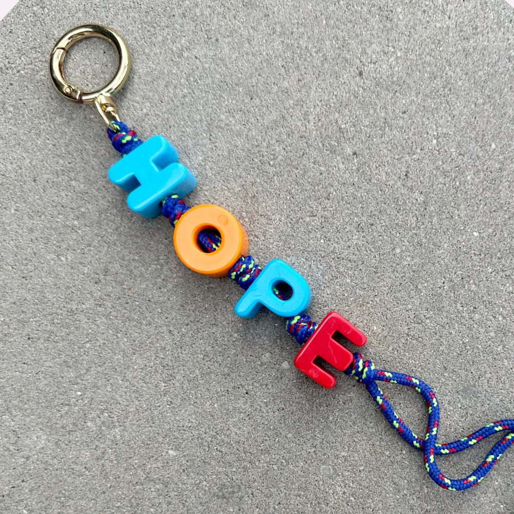 HOPE Bag Charm - Accessoire de Sac Élégant