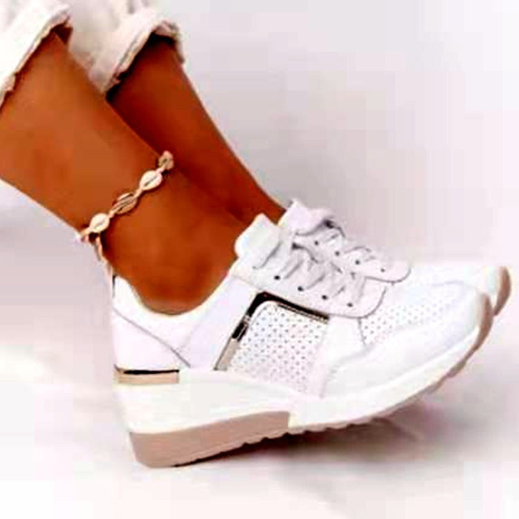 Baskets à talon compensé à lacets décontractées