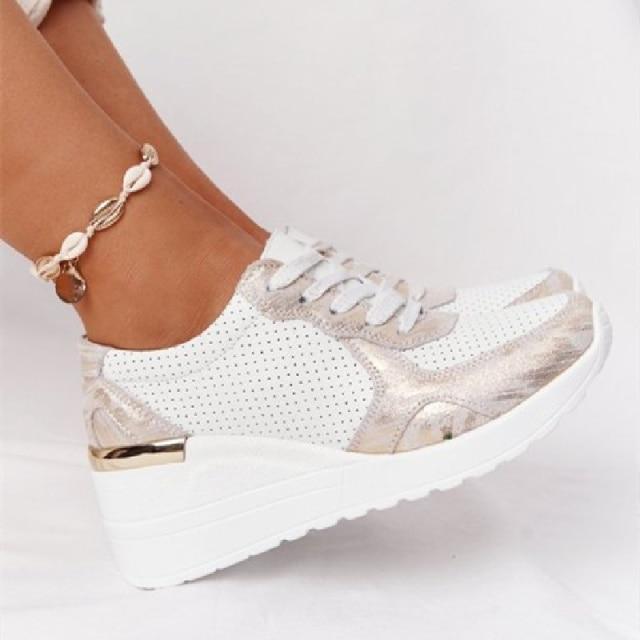 Baskets à talon compensé à lacets décontractées