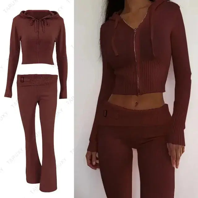 Ensemble de Haut Court à Capuche Tricoté Chic et Pantalons
