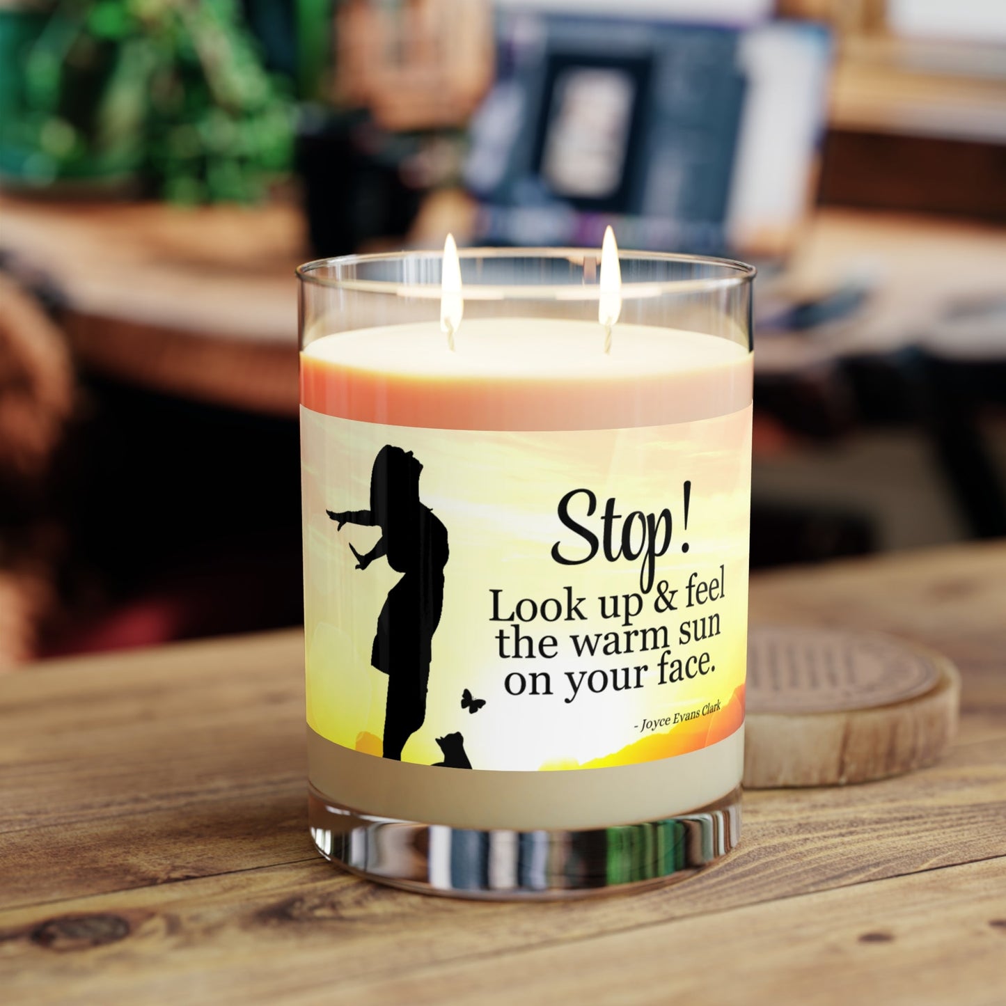 Indulge in Aromatherapy with Our 11oz Scented Candle in Elegant Glass - Korvel