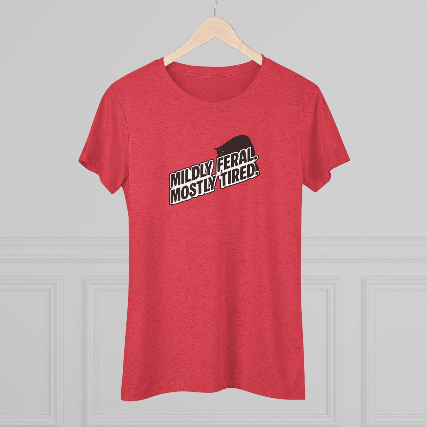 T-shirt slim fit chat légèrement sauvage et principalement fatigué