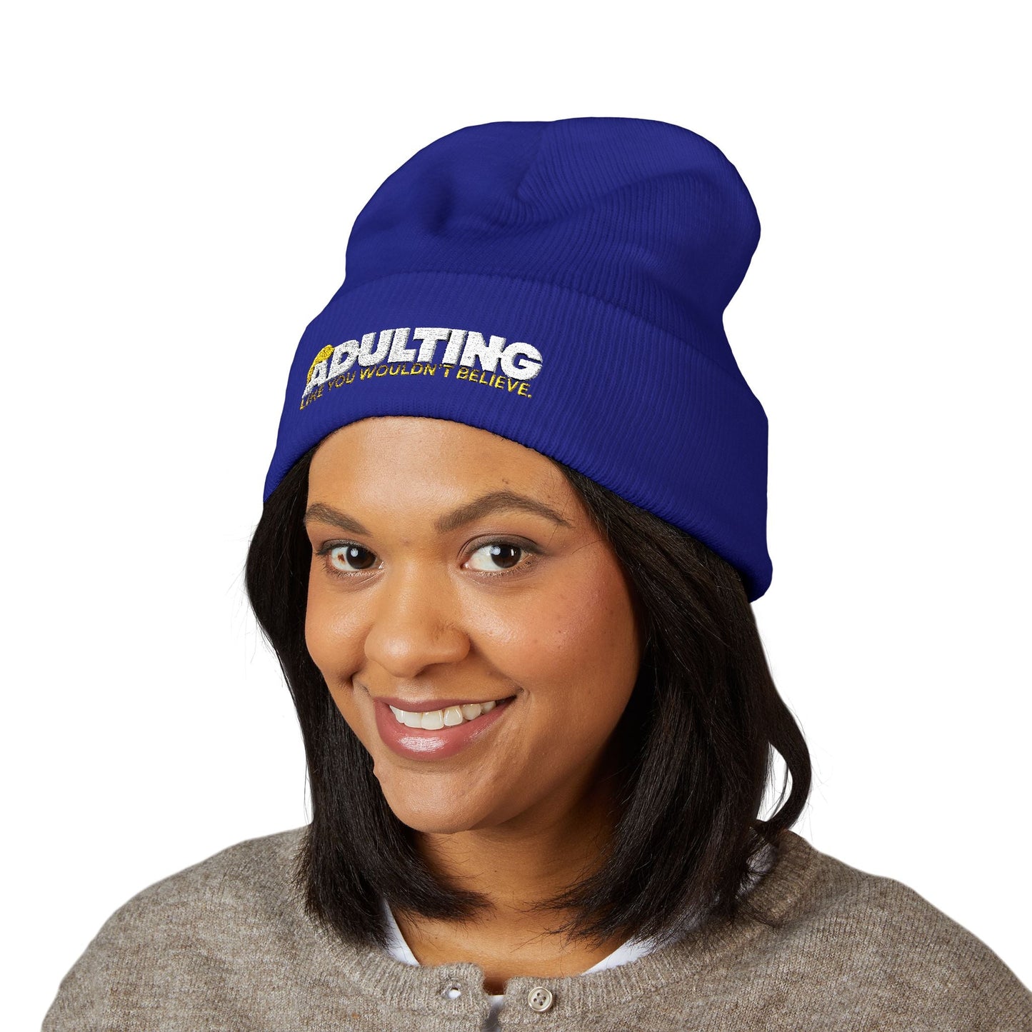 Adulting, comme vous ne le croiriez pas – Bonnet tricoté à revers