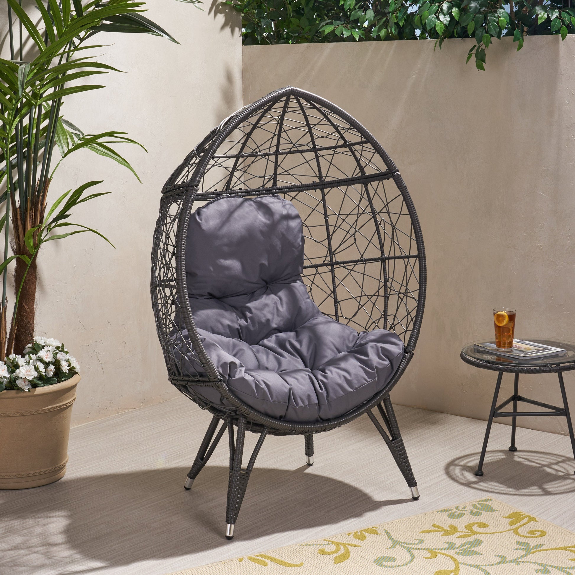 GIANNI TEARDROP CHAIR - Korvel