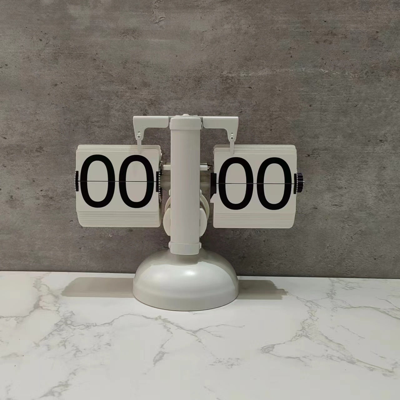 Retro Small Balance Automatic Flipping Clocks Living Room Desktop Clocks - Korvel