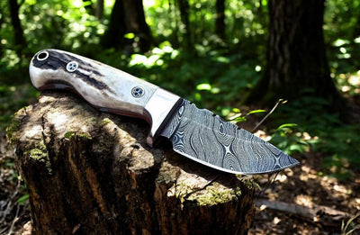 Premium Handcrafted Damascus Steel Hunting Knife with Antler Handle - Korvel