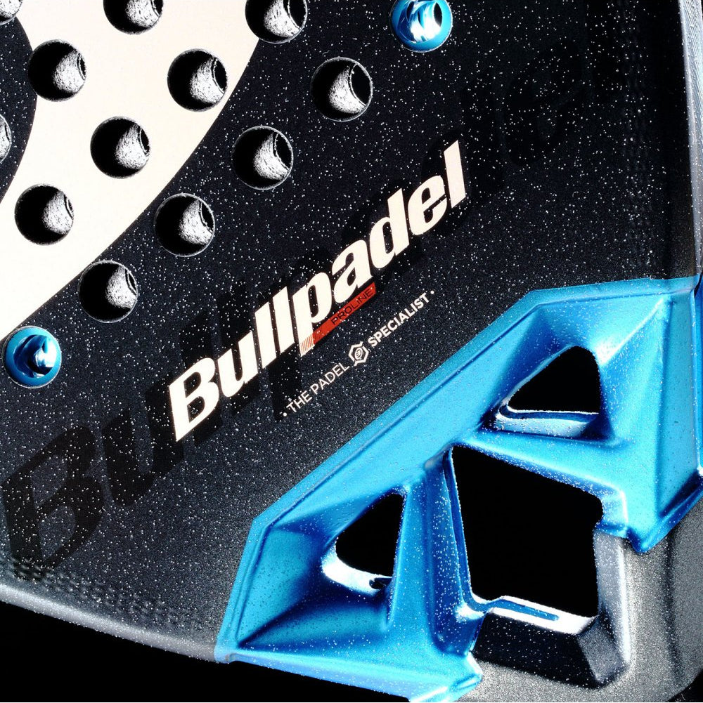 Bullpadel Vertex 05 Comfort Padel Racket