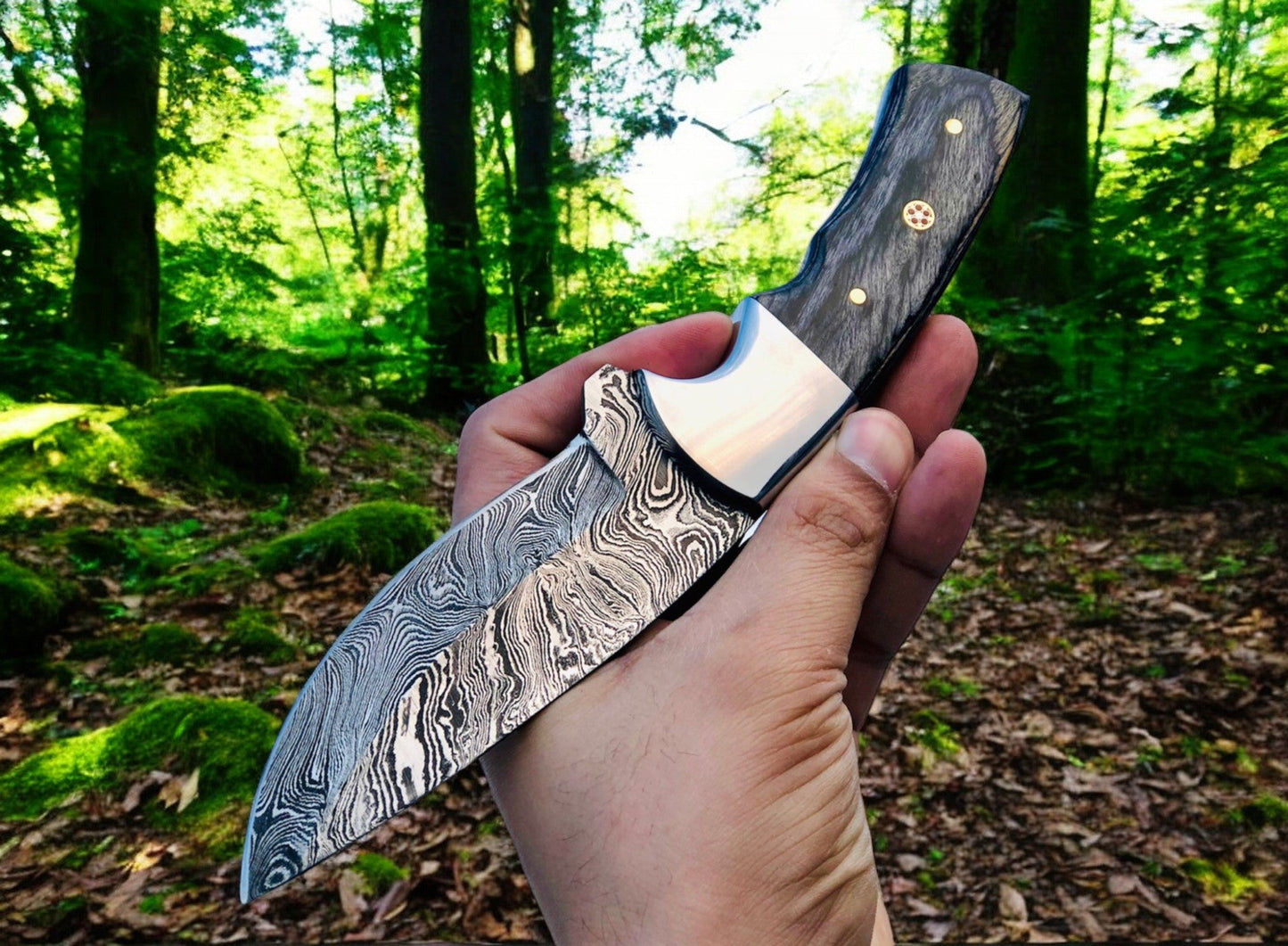 Shadowstalker – Exquisite Handmade Damascus Hunting Knife - Korvel