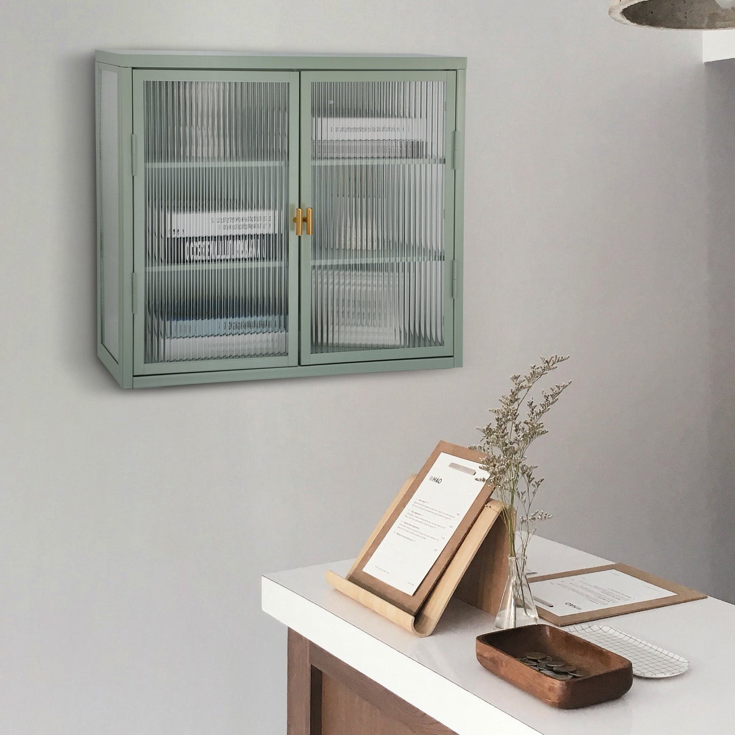 Cabinet mural à double porte en verre de style rétro Haze