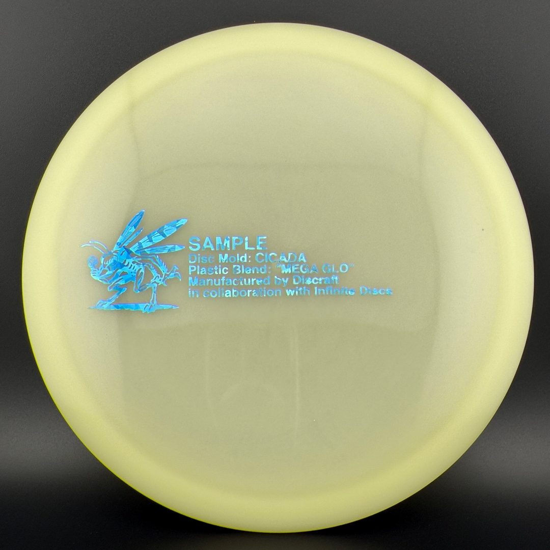 Mega Glo Cicada - Disque de Disc Golf Premium