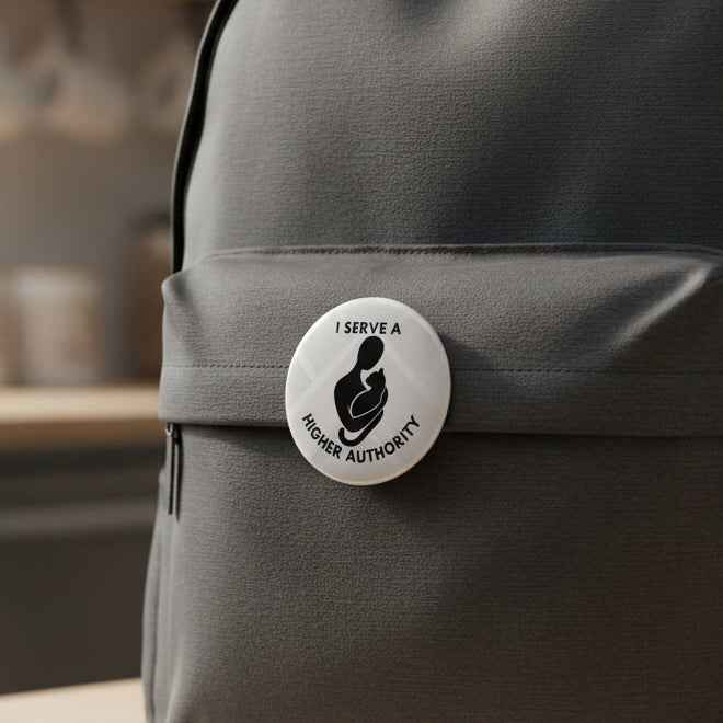 Je sers une autorité supérieure – Badge à épingle de chat – Silhouette minimaliste