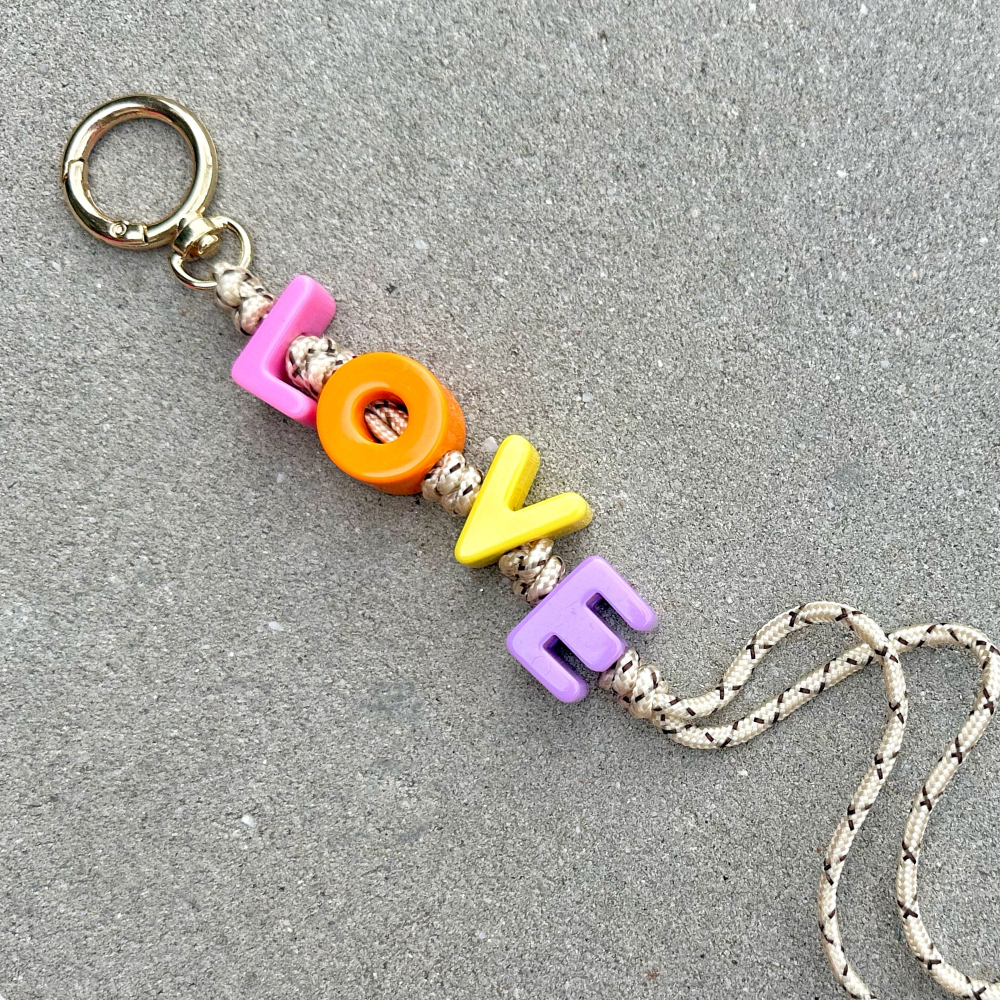 Encanto de Bolsa LOVE - Accesorio Elegante para Bolsos