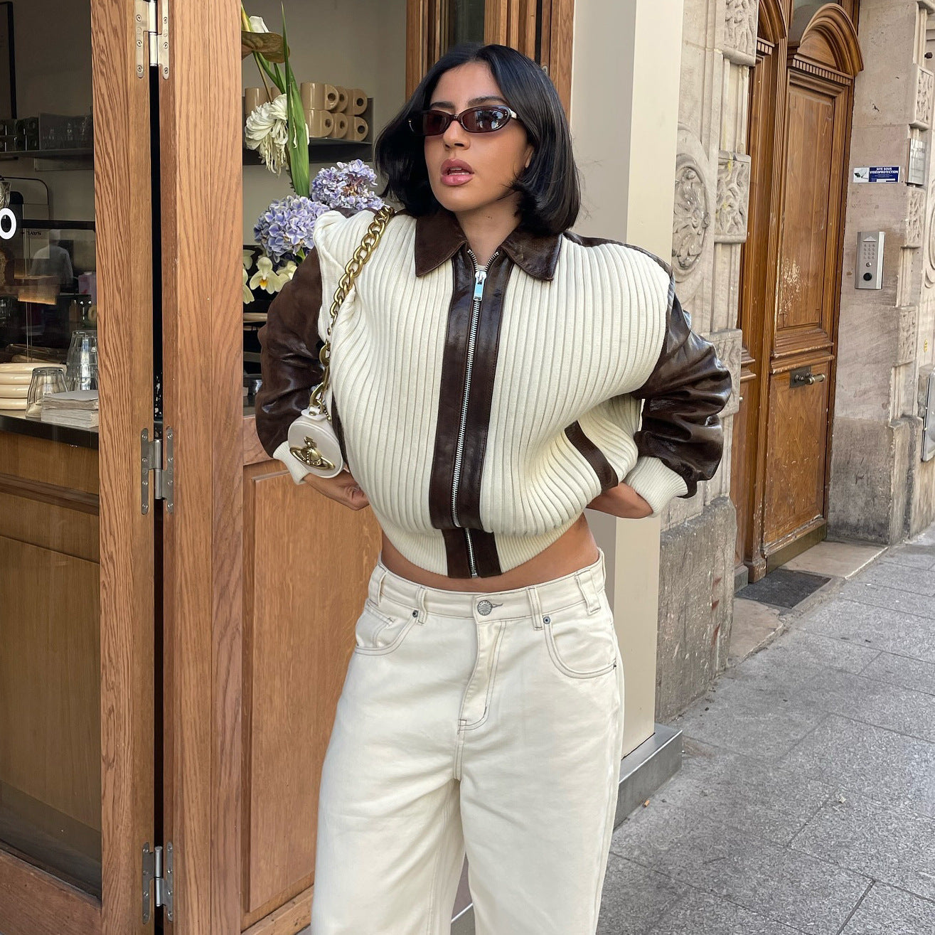 Chaqueta de Piel y Tejido de Punto Chic y Moderna