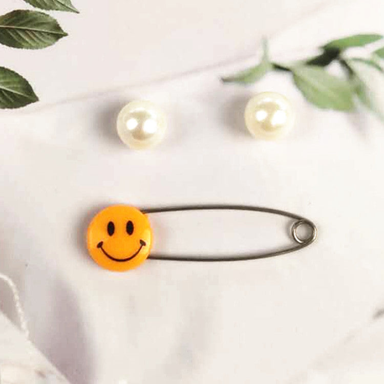 Baby Child Safety Pins Smiley Pins Plastic Safety Pins Medium Size About 40 Large Size About 55 mm - Korvel