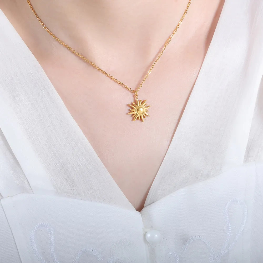 Collar de Colgante de Sol de Acero de Titanio Elegante para Mujeres
