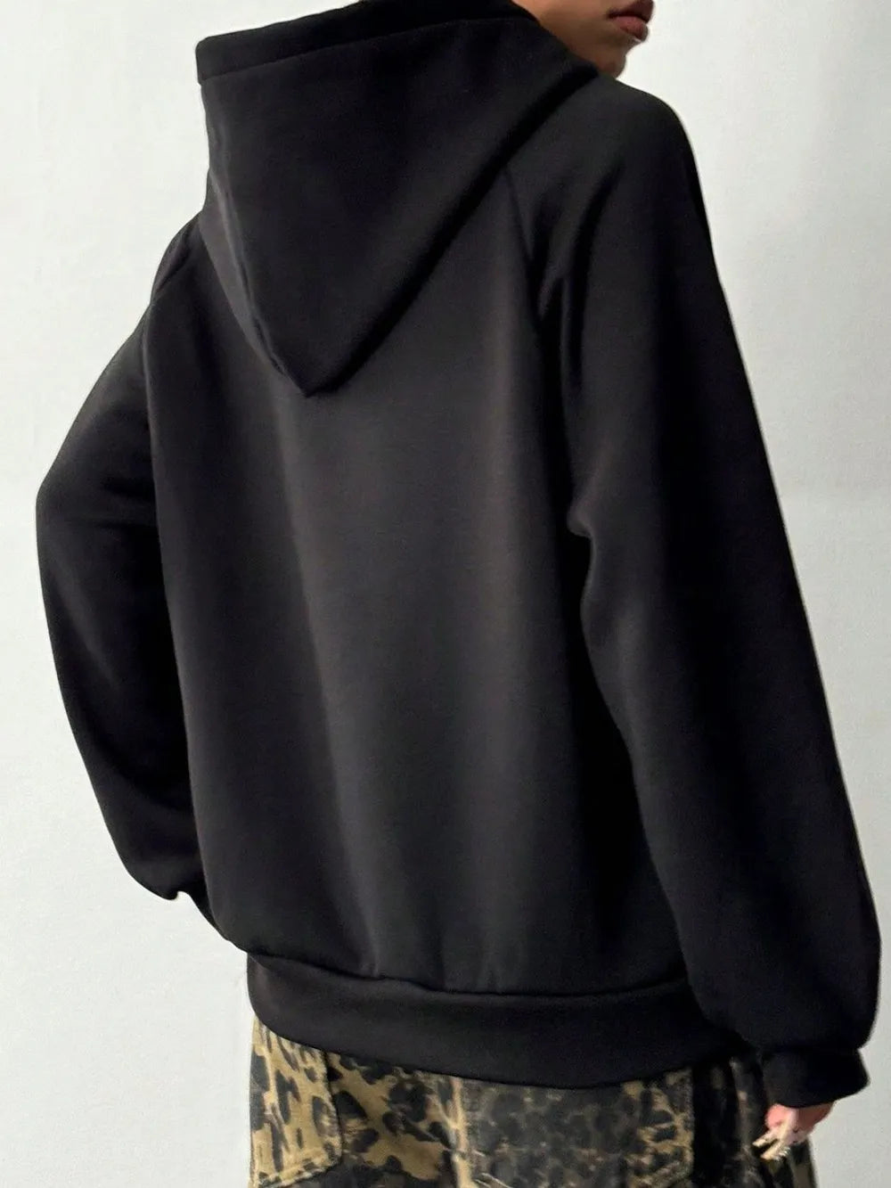 Long Sleeve Hoodie with Kangaroo Pocket - Korvel