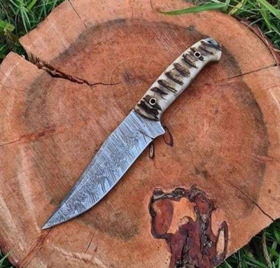Exquisite Handmade Damascus Steel Hunting Knife - Korvel