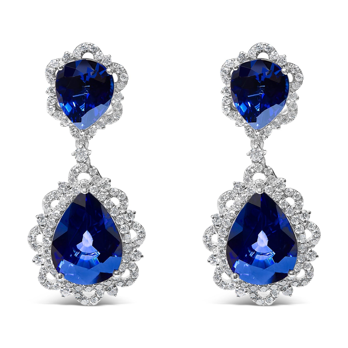 Boucles d'oreilles pendantes en or blanc 18K avec saphirs bleus et halo de diamants
