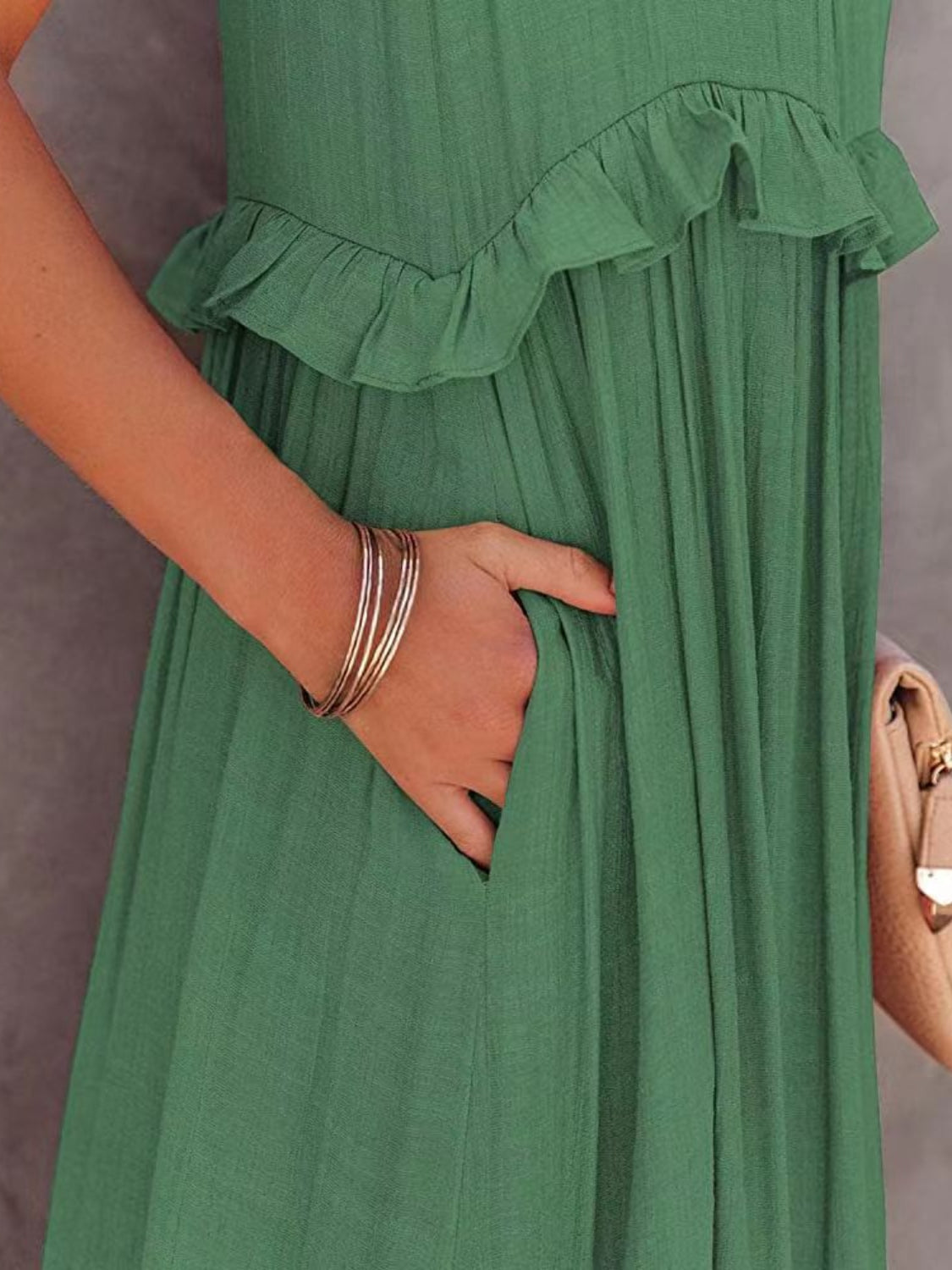 Elegant Ruffled Sleeveless Tiered Maxi Dress with Pockets