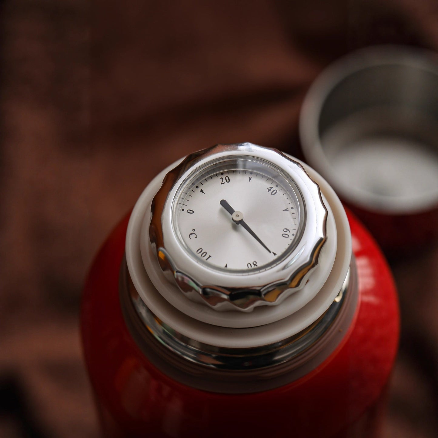 Botella de Agua Aislada Premium para el Hogar y la Oficina