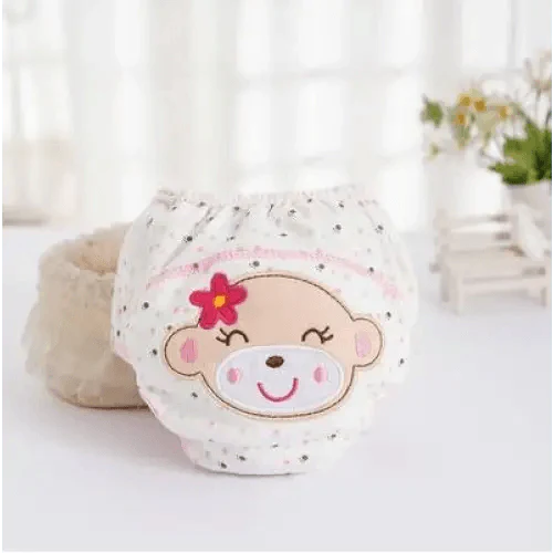 Pañales de tela reutilizables adorables para el entrenamiento de bebés