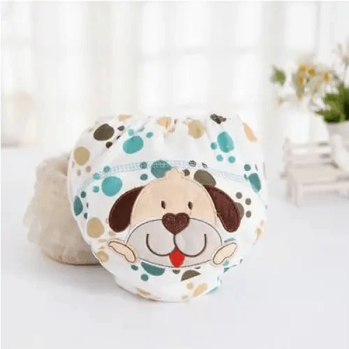 Pañales de tela reutilizables adorables para el entrenamiento de bebés