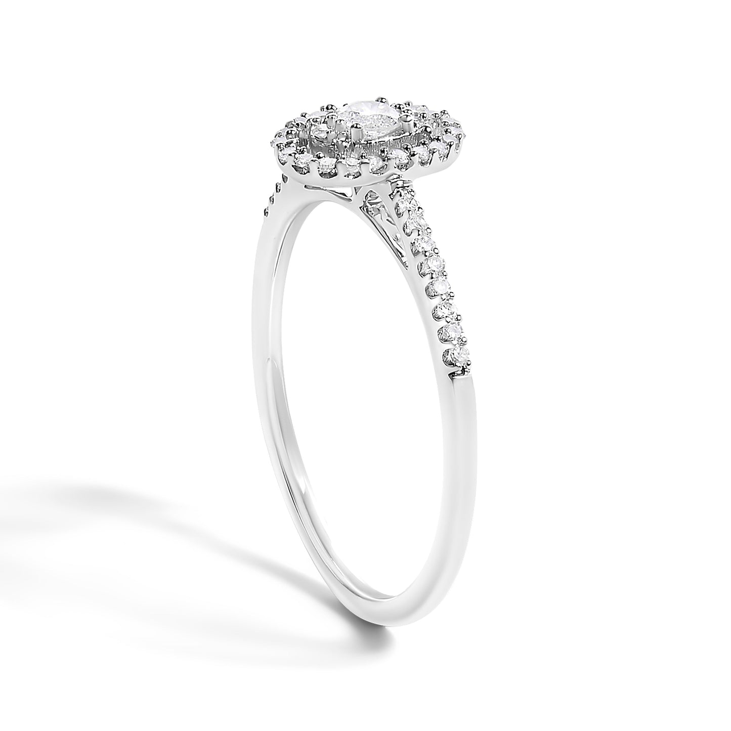 14K White Gold Diamond Oval Halo Engagement Ring - Size 7
