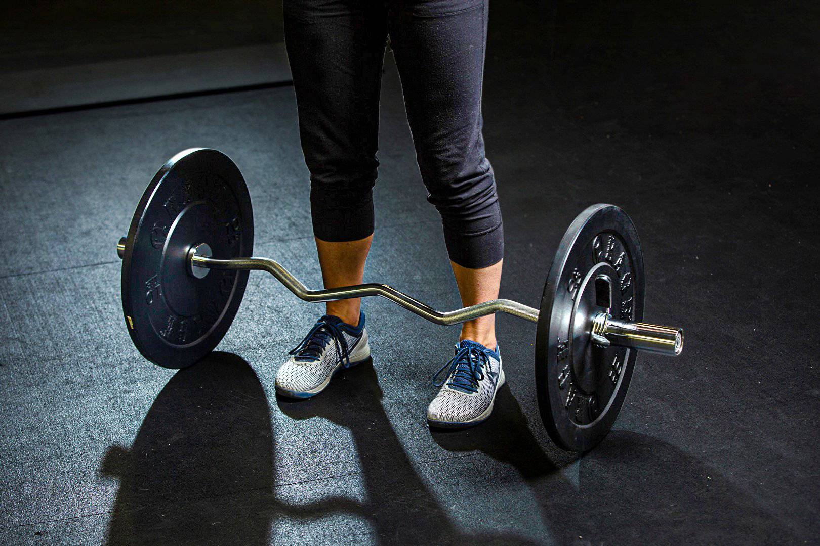 Versatile 47" EZ Curl Bar for Total Body Workouts - Korvel